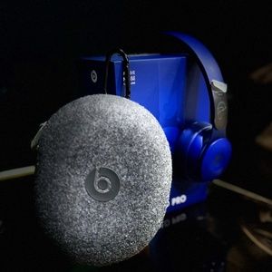 Beats Solo Pro (Active Noise Cancelling)